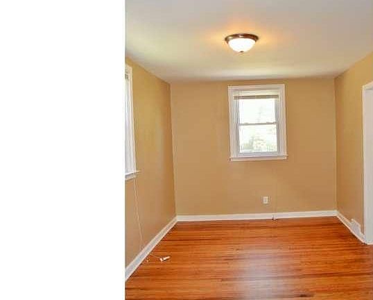 5th image of 259 Wilde Ave