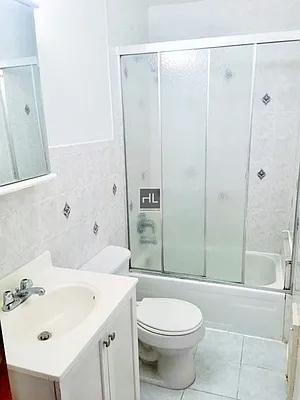 Rented by Highline Residential | media 77