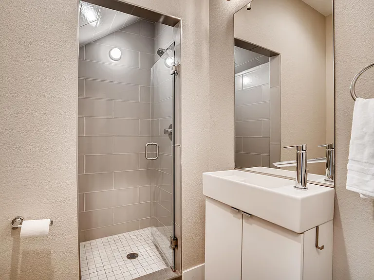 1325 Elati St #5 — Photo 14