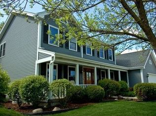 27W371 Churchill Rd, Winfield, IL 60190