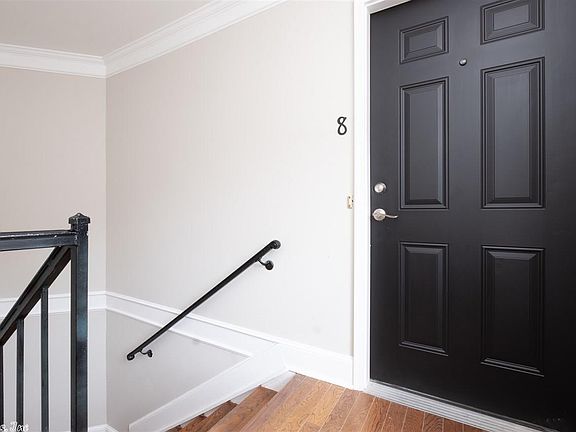 3rd image of 1601 N Bryant St APT 8