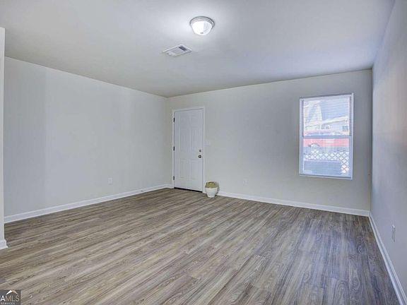 3rd image of 2340 Beaver Ruin Rd APT 15