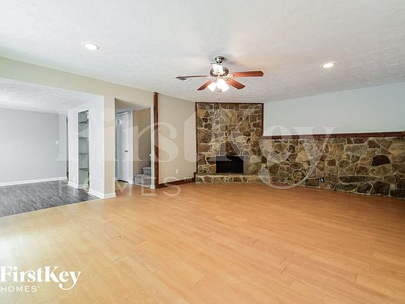 3rd image of 5515 N Fork Dr
