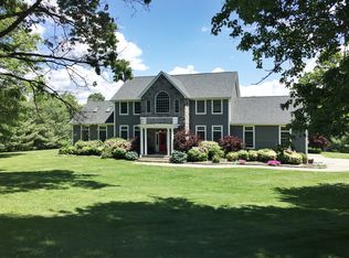 7 My Rd, Marlboro, NY 12542