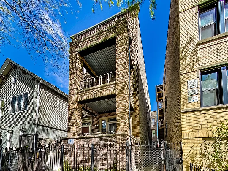 1914 W Crystal St #2R — Photo 1