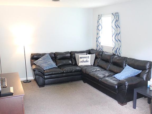 5th image of 3012 Yosemite Dr