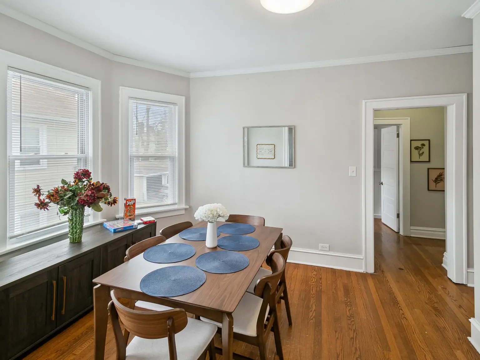 3 bed, 1060 sqft, $3,500 — Photo 3