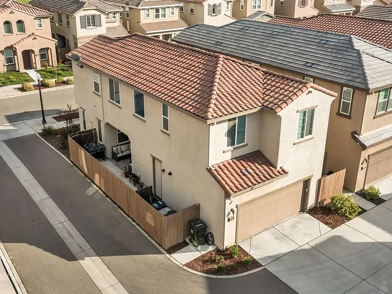 4355 Adriatic Sea Way — Photo 29