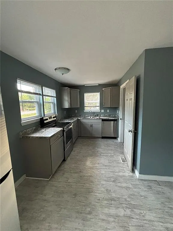 203 Southeast 7th Street - 1 — Photo 2