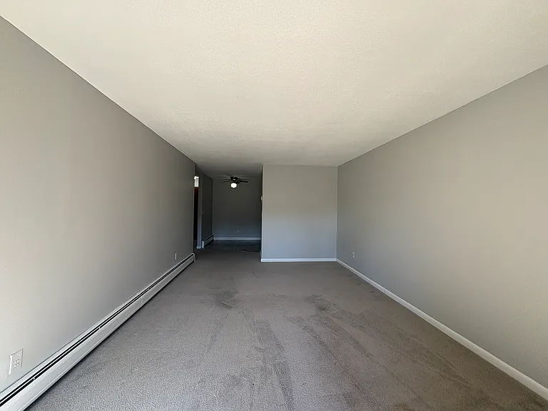 21 Dunlay St #1A — Photo 8