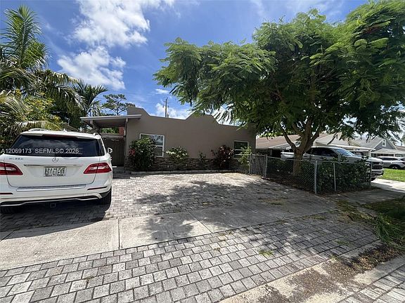 4th image of 322 Jackson Ave