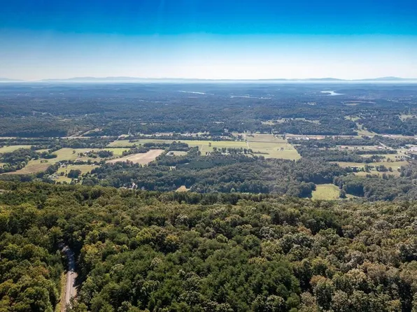 55 Wash Pelfrey Rd, Evensville, TN 37332