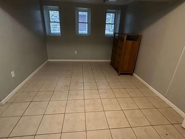 1315 W Roosevelt Blvd — Photo 2