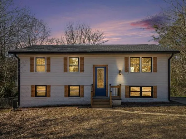 942 Azalea Cir, Marietta, GA 30062