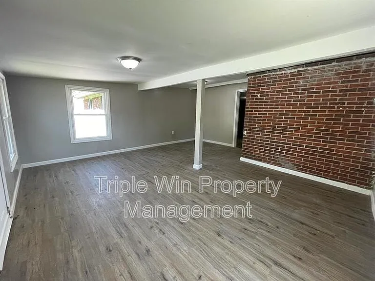 2415 Stoney End Ct — Photo 31