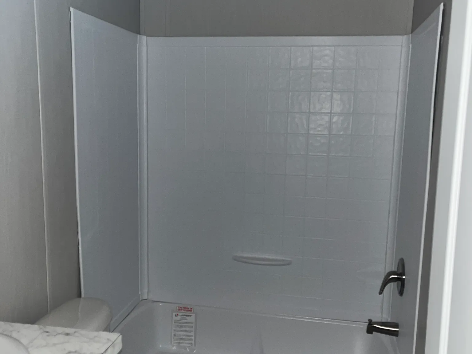 3 bed, 924 sqft, $1,200 — Photo 3