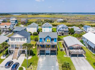 1109 N Topsail Dr, Surf City, NC 28445