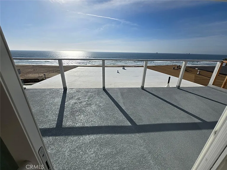3600 The Strand #D — Photo 25