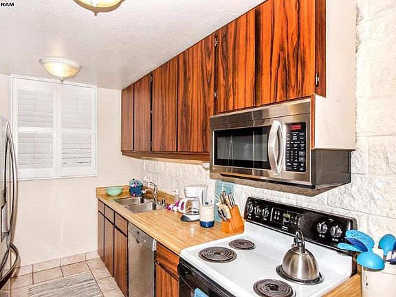 3rd image of 250 Hauoli St APT 113