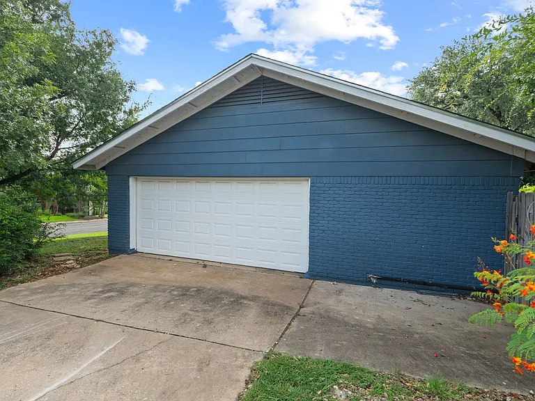 2505 Wilke Dr — Photo 28