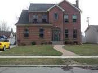 1069 Walnut St, Wyandotte, MI 48192