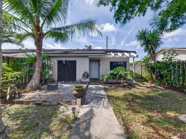 1036 E Lakes Drive, Pompano Beach, FL 33064