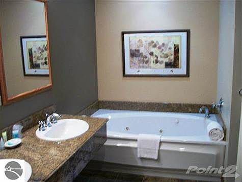 4th image of 2400 Troon #4109