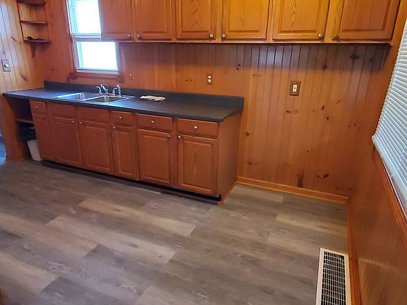 2nd image of 4500 W 146th St