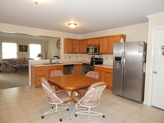 4th image of 1459 Stableview Cir
