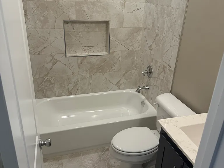 7445 Dunbarton Dr — Photo 10