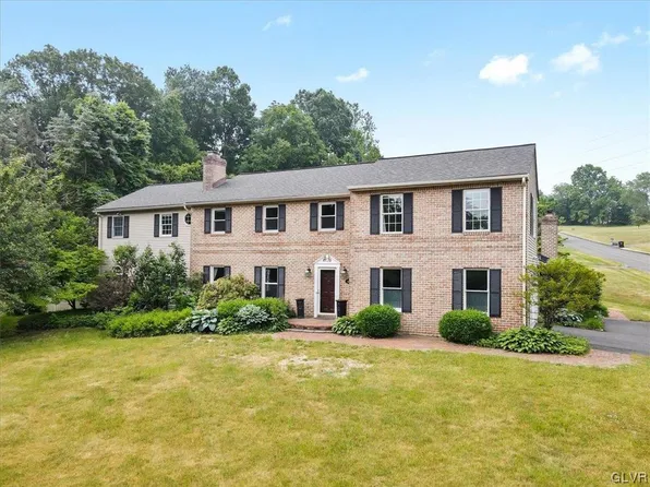 6252 Indian Creek Rd, Zionsville, PA 18092