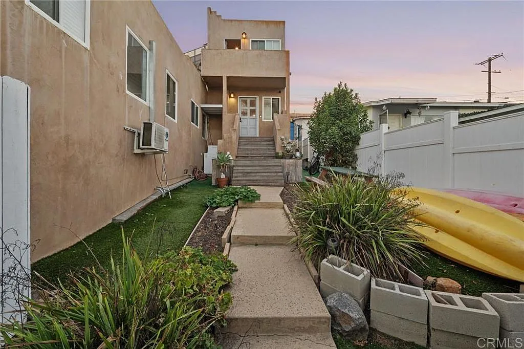 2 bed, 1100 sqft, $5,500 — Photo 3