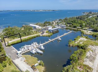 1215 S Banana River Dr, Merritt Island, FL 32952