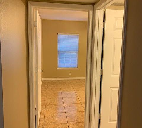 5th image of 802 Crest Pines Dr APT 817
