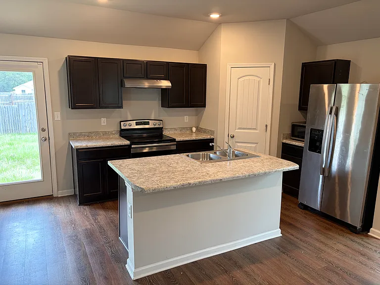42285 Diego Dr — Photo 2