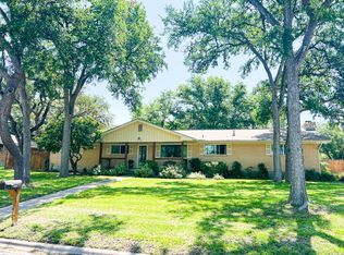 1018 Barbara Ann St, Kerrville, TX 78028