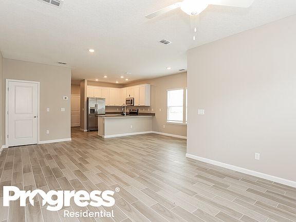 5th image of 13280 Shore Grass Dr