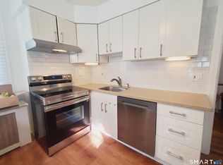 43 Mohegan Ave #2, Stamford, CT 06902