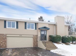 5334 Beachside Dr, Minnetonka, MN 55343