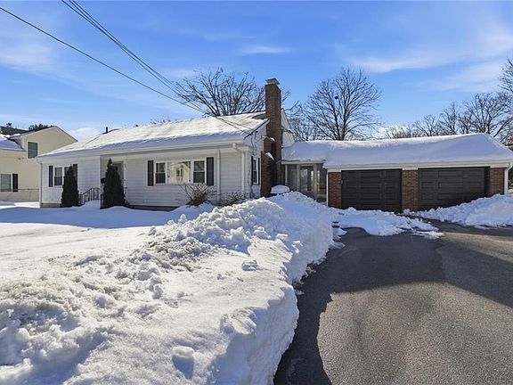 2nd image of 48 Rowley St