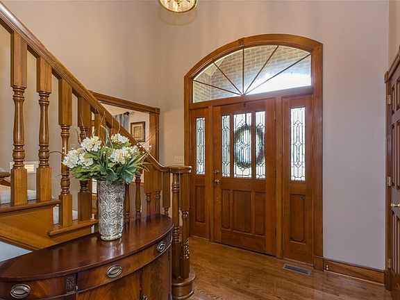 4th image of 6436 Deerfield Dr