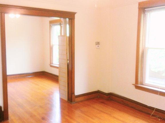 4th image of 5336 N Wolcott Ave #2