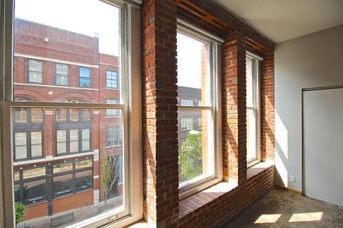 2nd image of 316 Delaware St