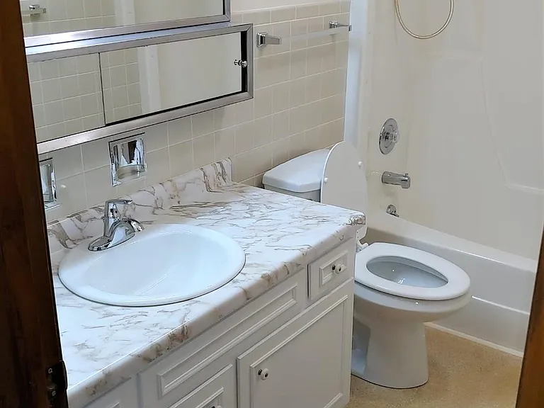 2099 Vernon Dr #2 — Photo 6