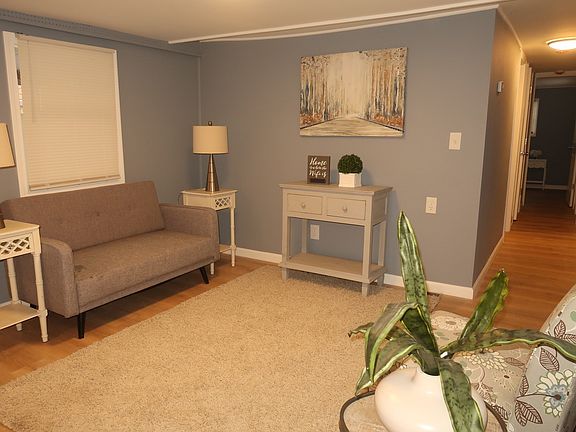 5th image of 229 Miller St #3-G