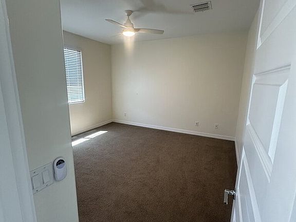 5th image of 2242 E Meadowview Ct Unit B