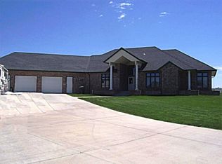 2645 Torrey Pines Ct, Gillette, WY 82718