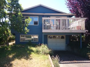 3735 SW Southern St, Seattle, WA 98126
