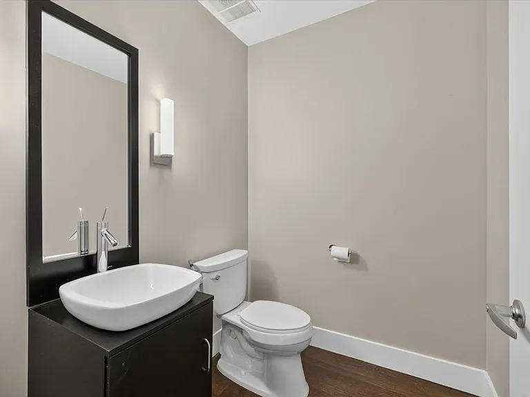 4100 Forest Park Ave #213 — Photo 22