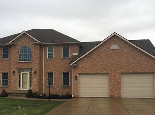 55 Ashwood Ln, Orchard Park, NY 14127